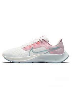 Nike Women's Air Zoom Pegasus 38 Sneakers Size 7